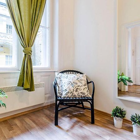 בודפשט Cozy 2 Bedroom Apartment In Terez Boulevard. מראה חיצוני תמונה