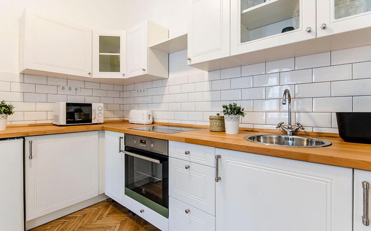 בודפשט Cozy 2 Bedroom Apartment In Terez Boulevard. מראה חיצוני תמונה